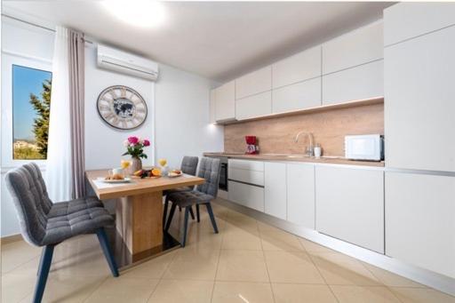 Goldensky New Apartment Dubrovnik Extérieur photo